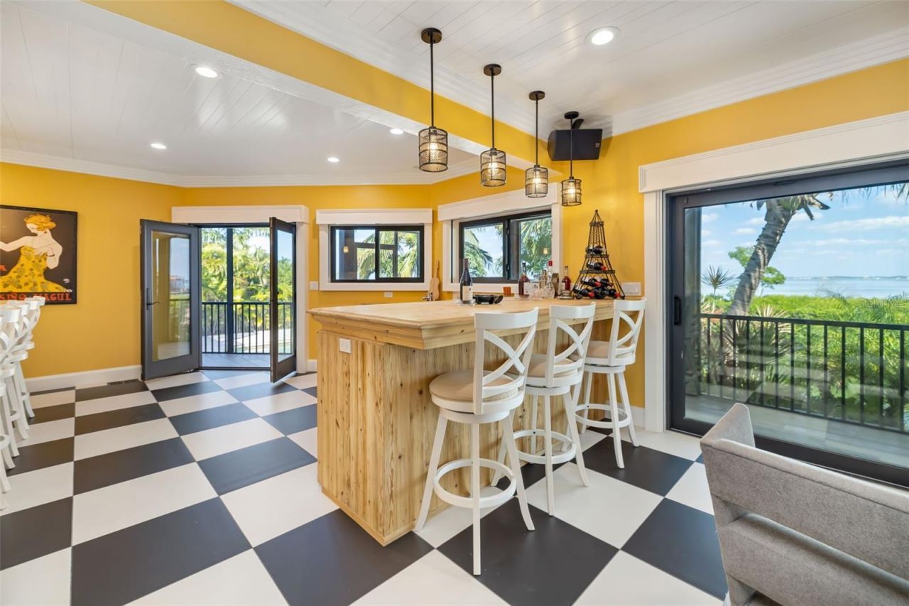 560 Harbor Cove Circle, Longboat Key, FL 34228 Photo