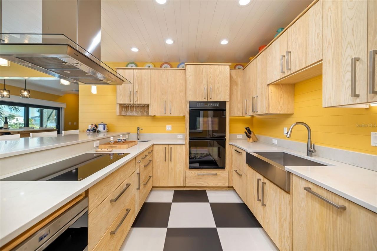 560 Harbor Cove Circle, Longboat Key, FL 34228 Photo