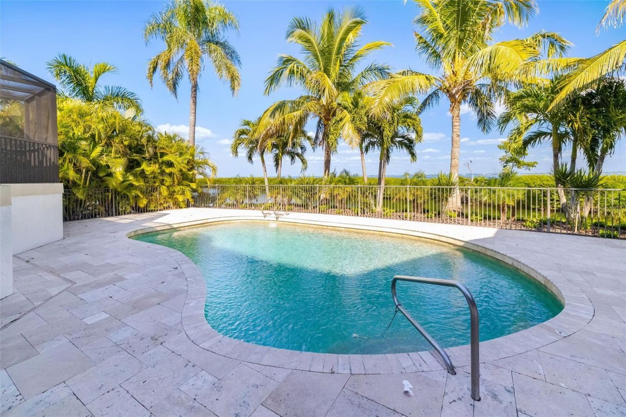 560 Harbor Cove Circle, Longboat Key, FL 34228 Photo