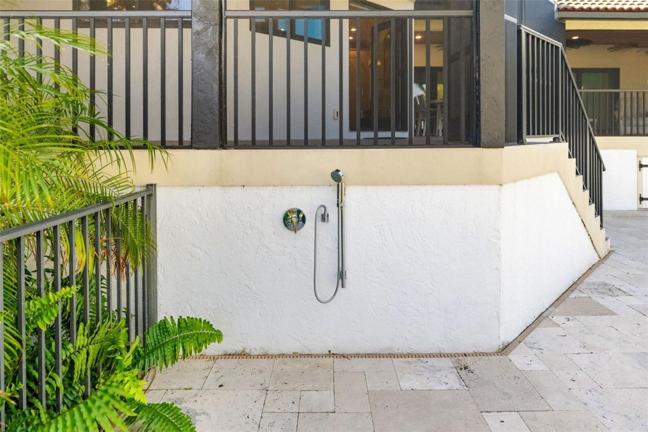 560 Harbor Cove Circle, Longboat Key, FL 34228 Photo