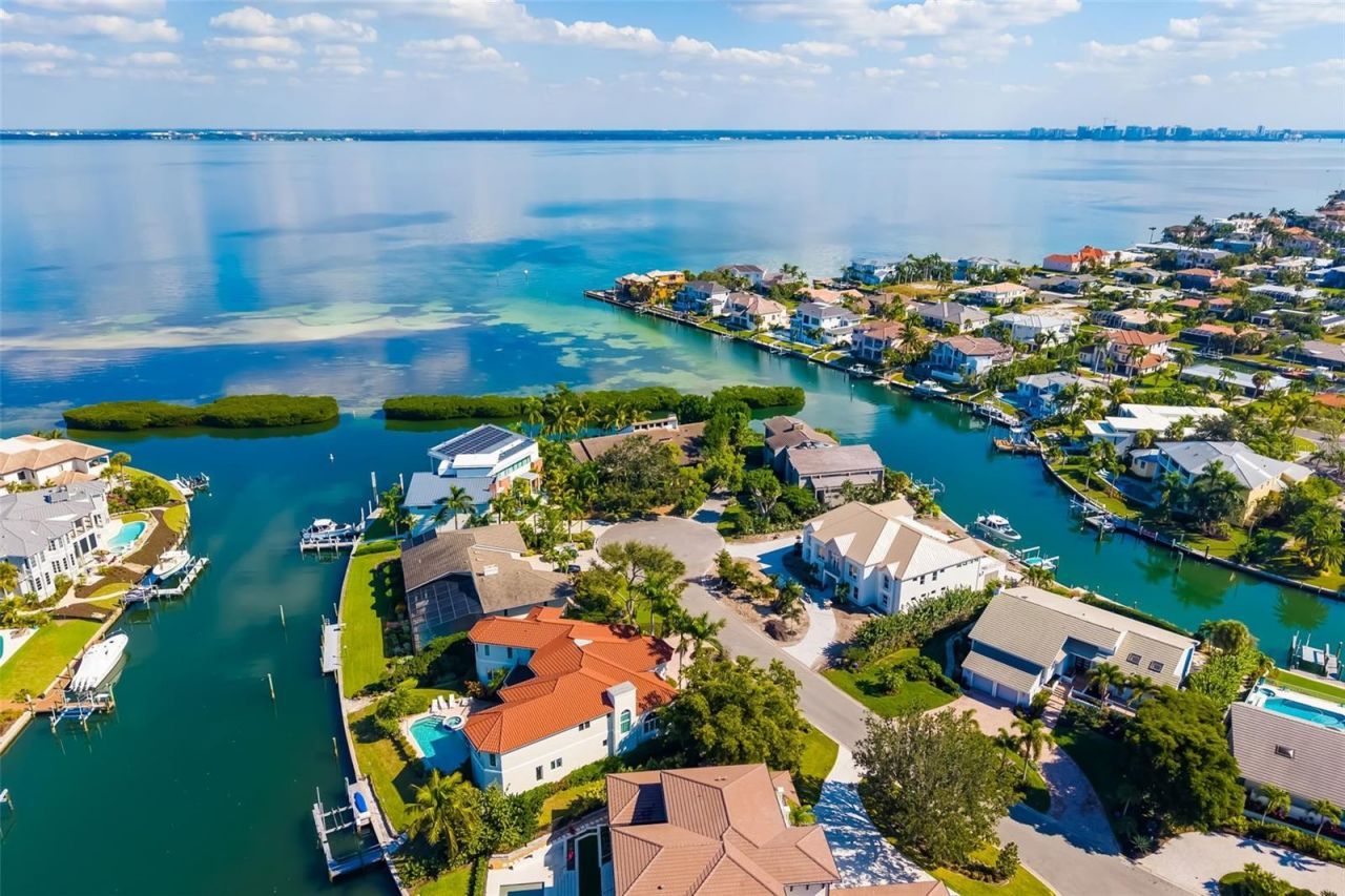 560 Harbor Cove Circle, Longboat Key, FL 34228 Photo