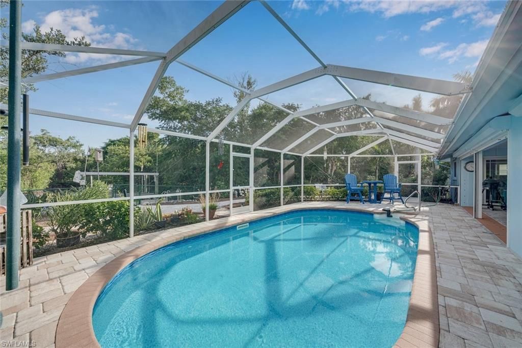 1076 Captains Walk St, Sanibel, FL 33957 Photo