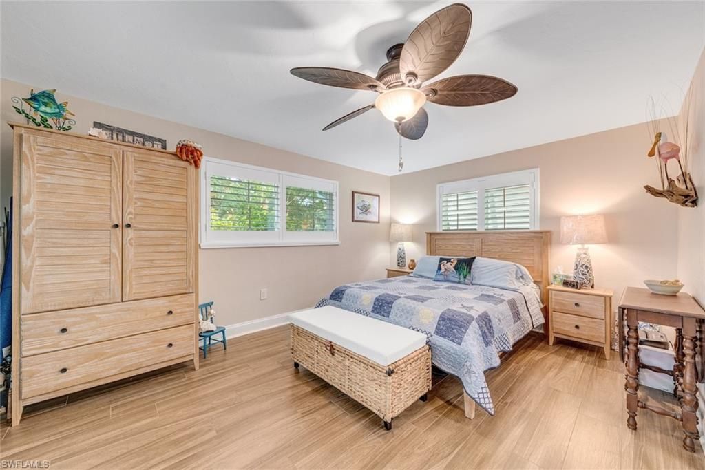 1076 Captains Walk St, Sanibel, FL 33957 Photo