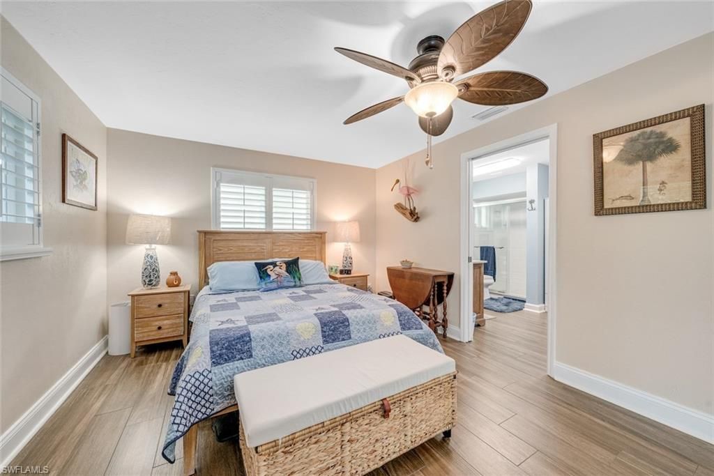 1076 Captains Walk St, Sanibel, FL 33957 Photo