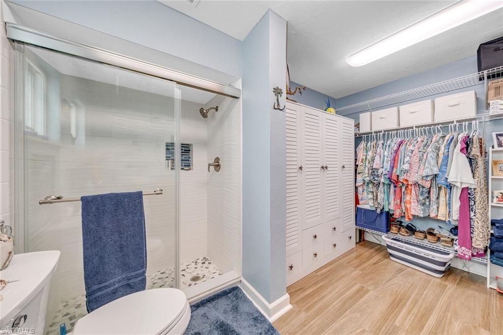 1076 Captains Walk St, Sanibel, FL 33957 Photo