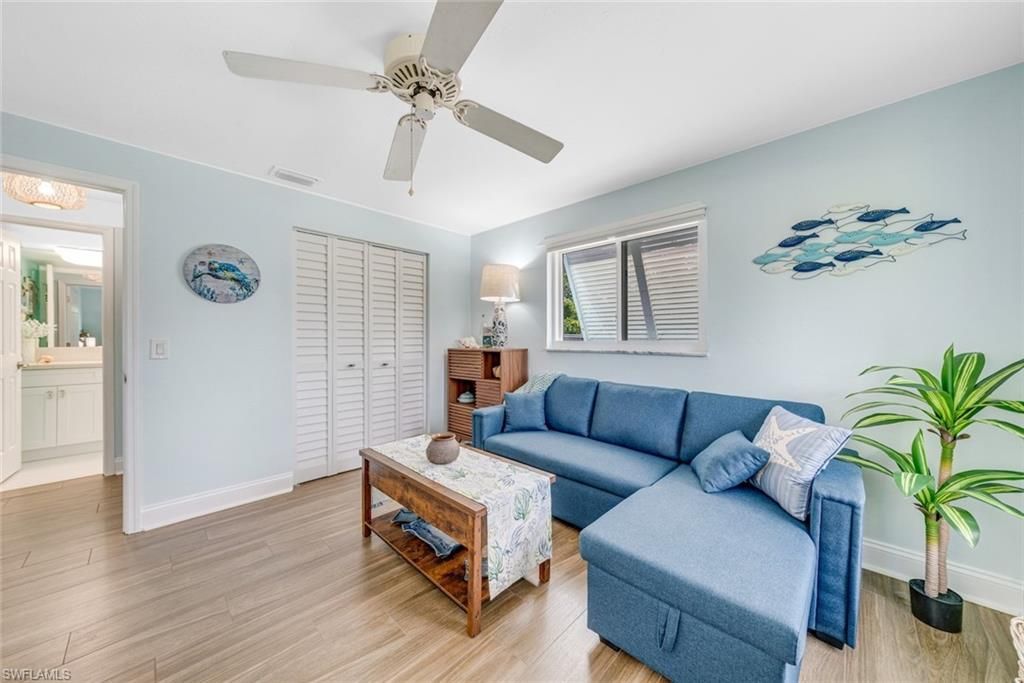 1076 Captains Walk St, Sanibel, FL 33957 Photo