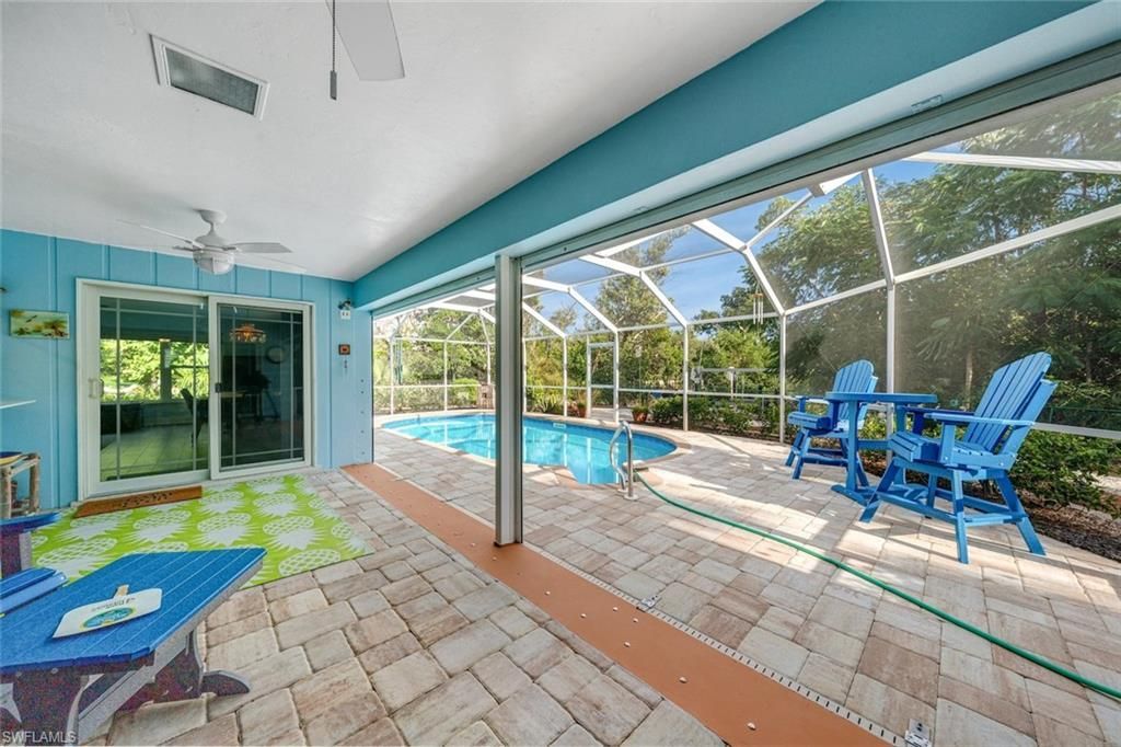 1076 Captains Walk St, Sanibel, FL 33957 Photo