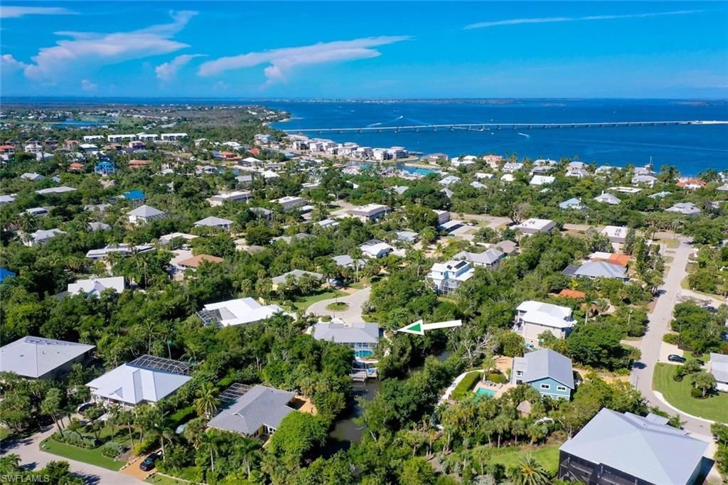 1076 Captains Walk St, Sanibel, FL 33957 Photo