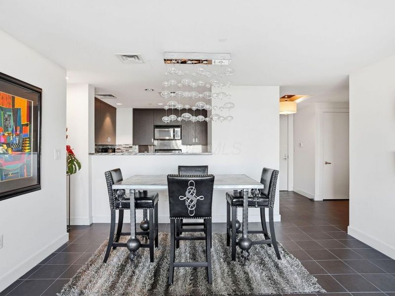 1 Miranova Place, Unit 2030, Columbus, OH 43215 Photo 16