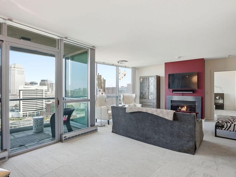 1 Miranova Place, Unit 2030, Columbus, OH 43215 Photo 37