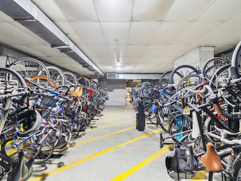 1 Miranova Place, Unit 2030, Columbus, OH 43215 Photo 69