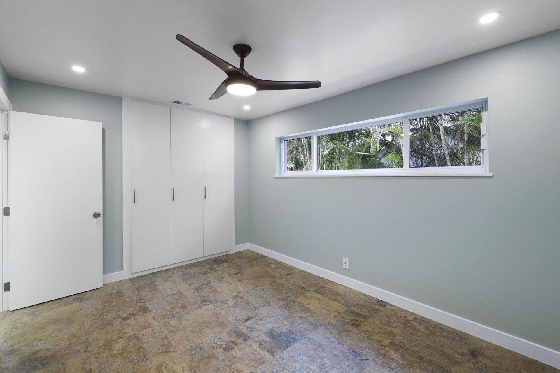 1538 39th Street, West Palm Beach, FL 33407 Photo