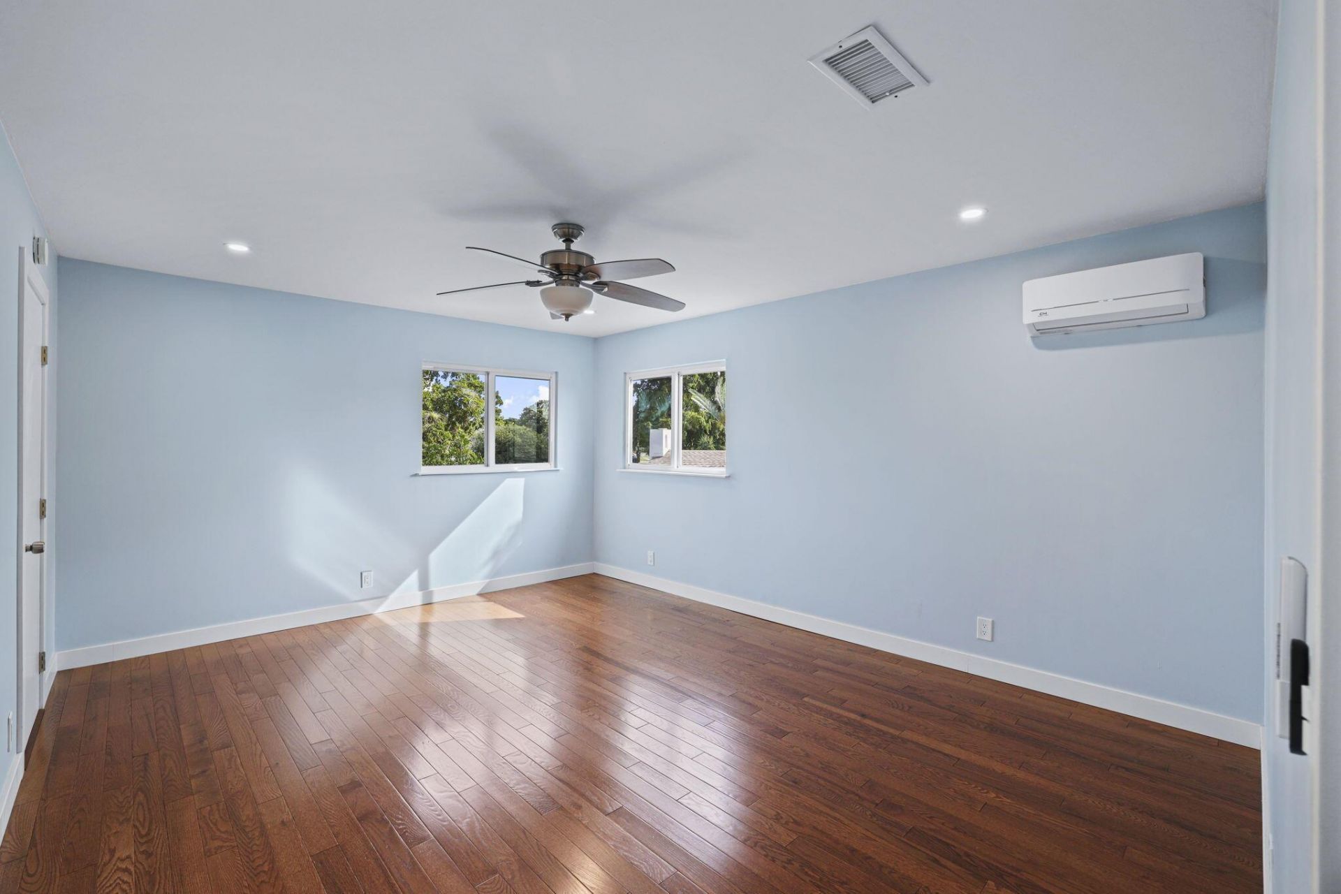 1538 39th Street, West Palm Beach, FL 33407 Photo