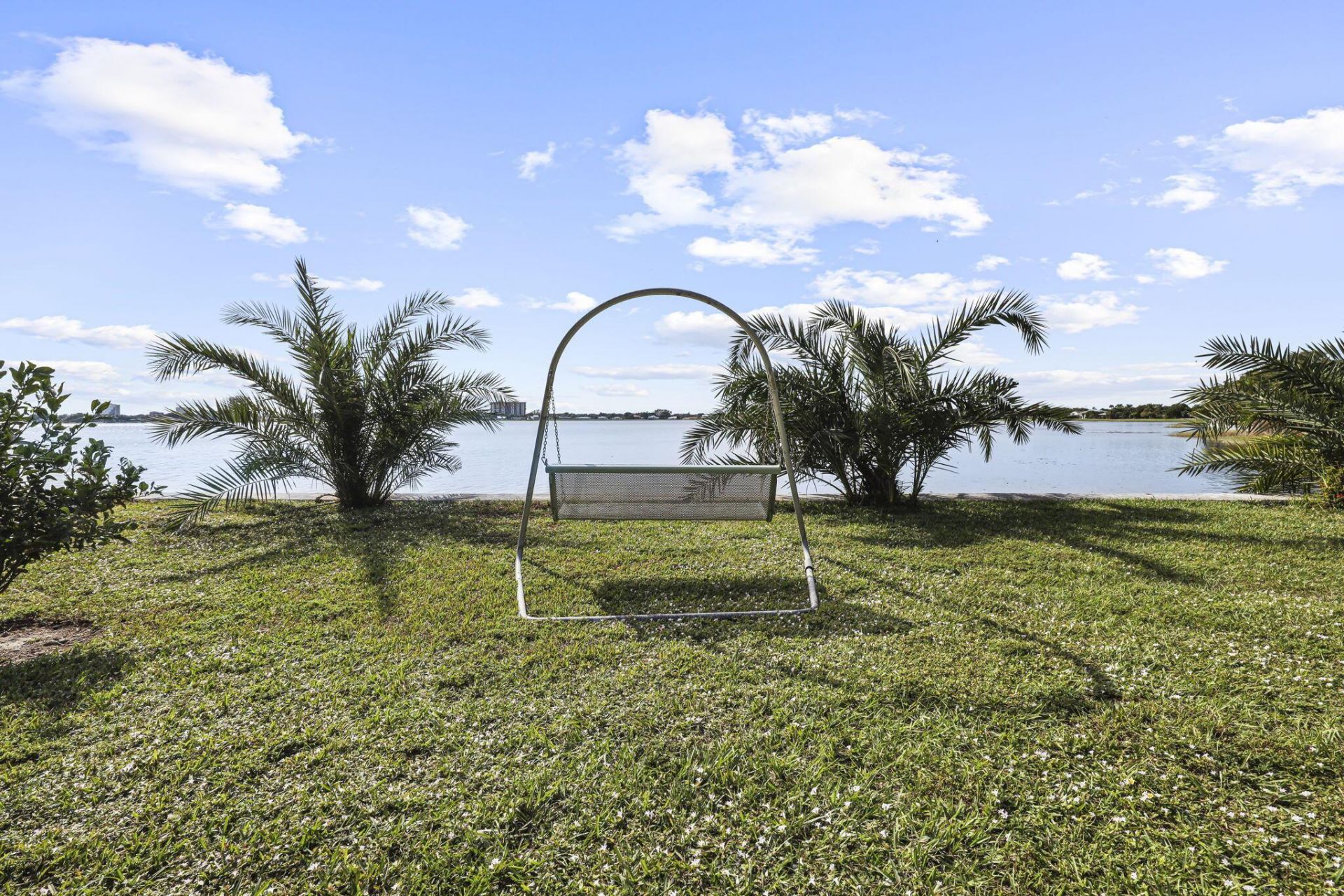 1538 39th Street, West Palm Beach, FL 33407 Photo