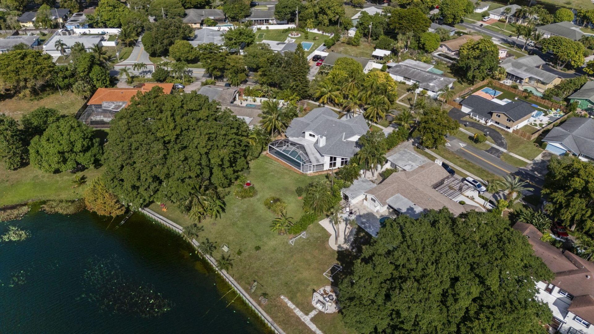 1538 39th Street, West Palm Beach, FL 33407 Photo