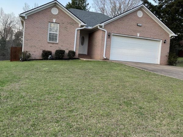 314 Cheyenne Circle, Lexington, TN 38351