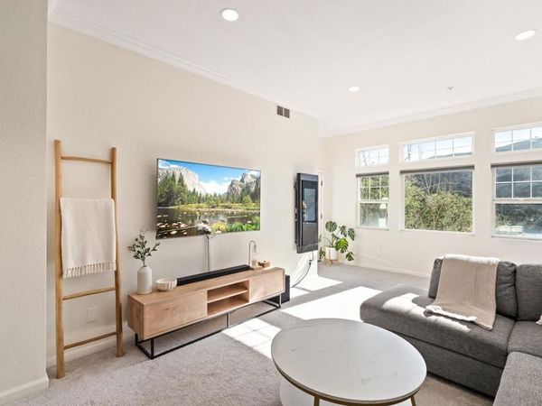 833 Swallowtail Court, Brisbane, CA 94005