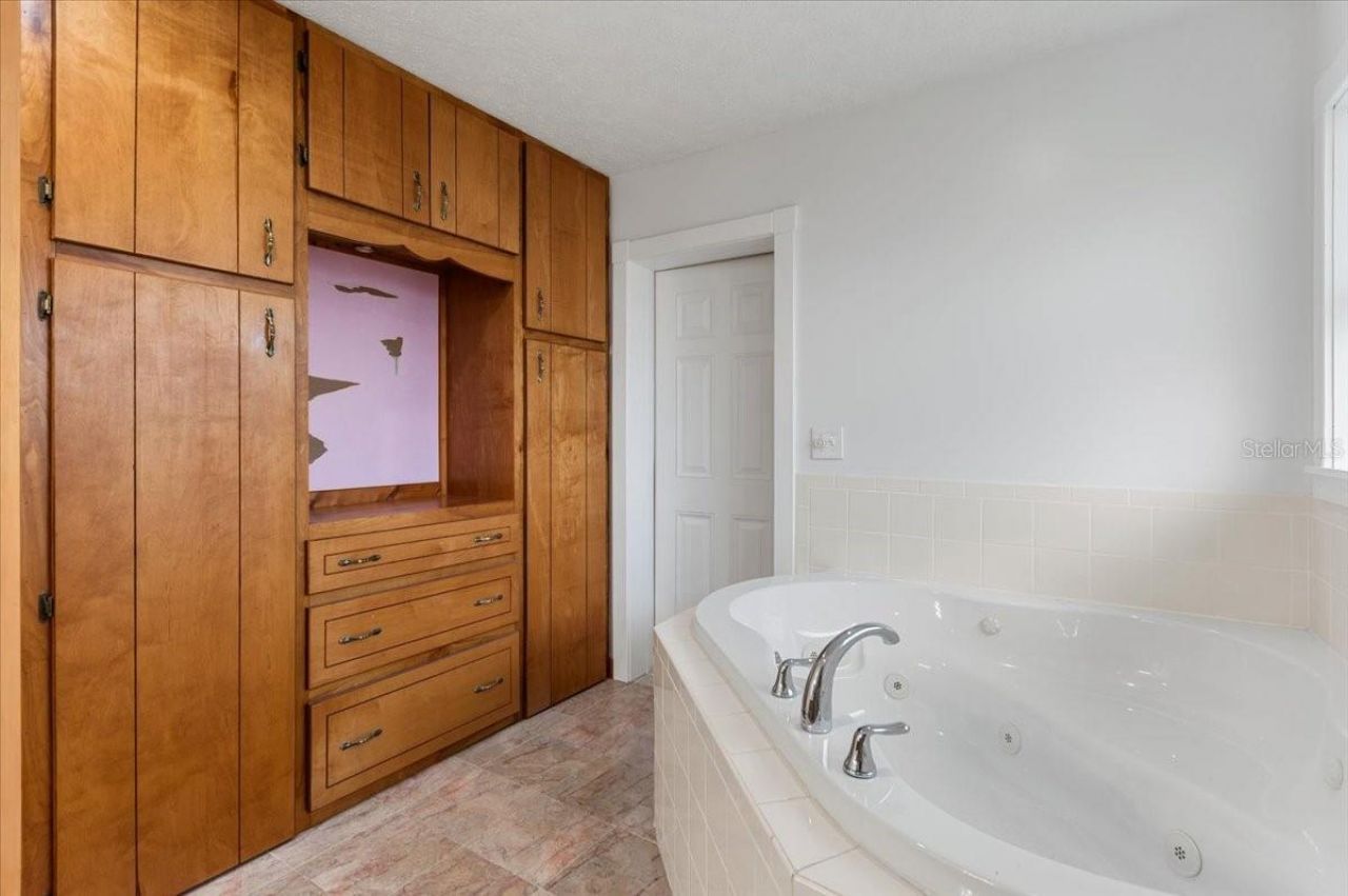 1560 Ingram Avenue, Sarasota, FL 34232 Photo