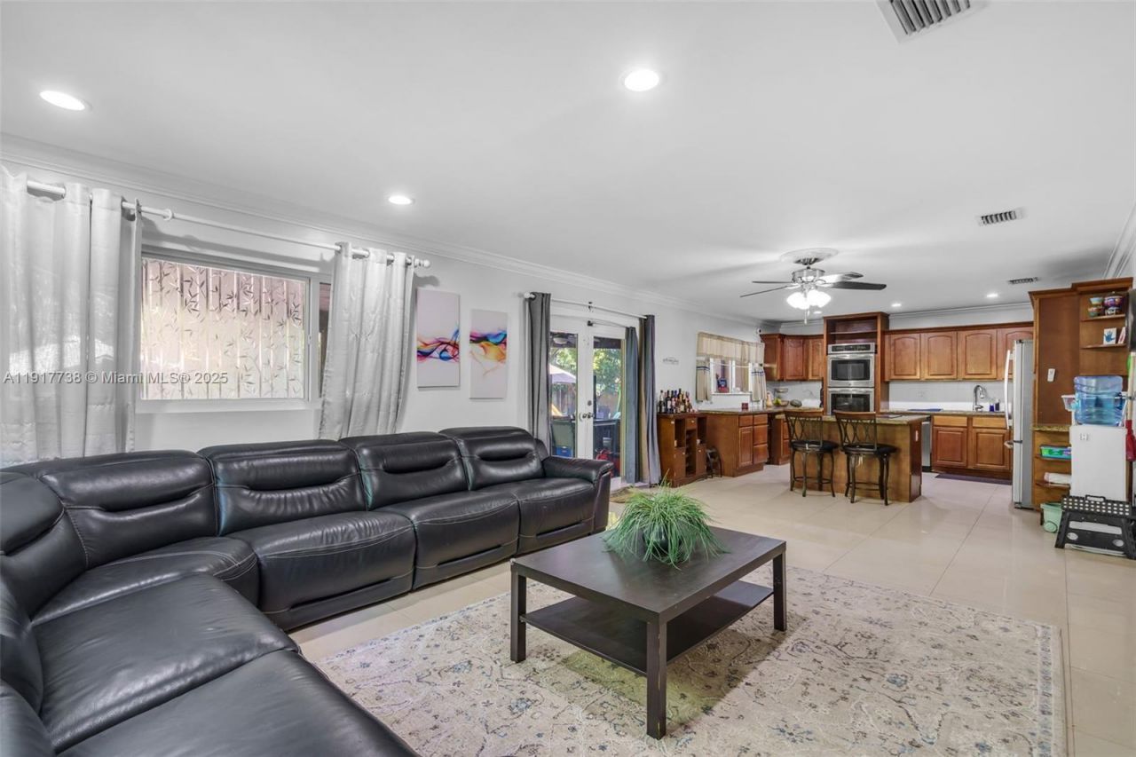 3135 SW 80th Ave, Miami, FL 33155 Photo