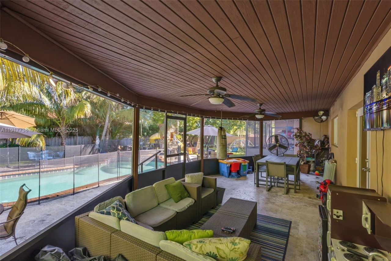 3135 SW 80th Ave, Miami, FL 33155 Photo