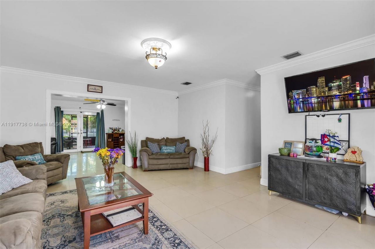 3135 SW 80th Ave, Miami, FL 33155 Photo