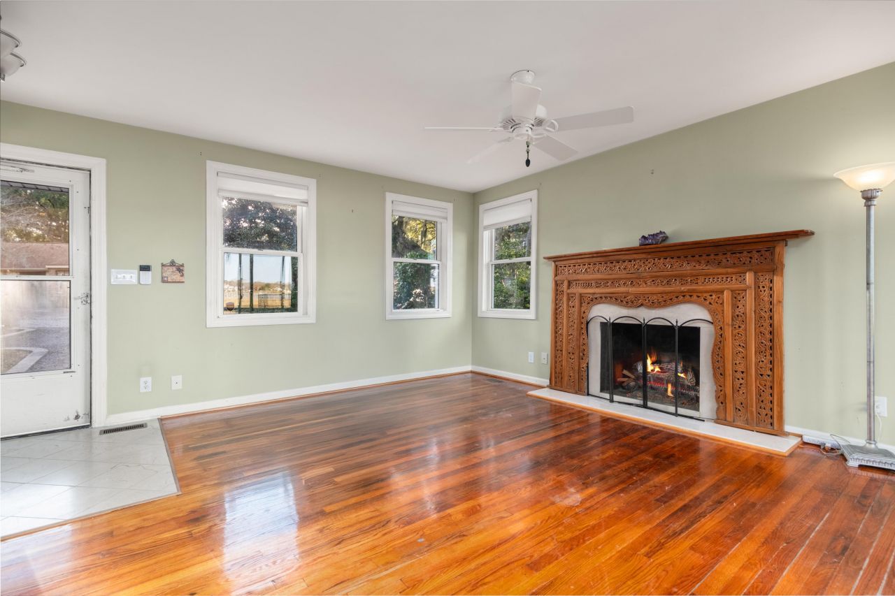 1996 Minott Street Photo 15