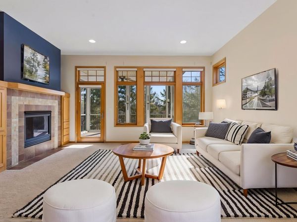 8117 Xerxes Circle, Bloomington, MN 55431