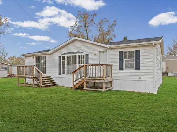 2463 Steele Court, Decatur, IL 62526