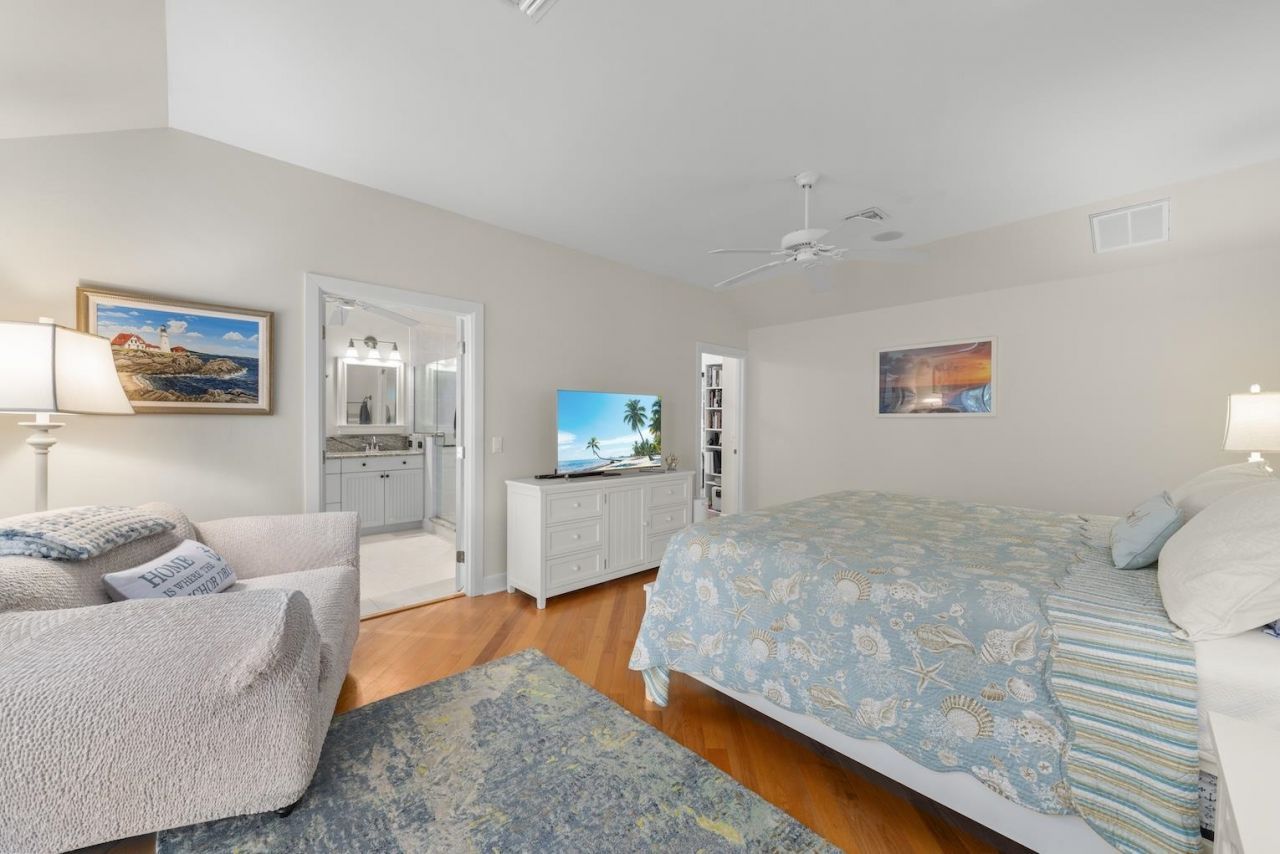 330 E Gulf Dr, Sanibel, FL 33957 Photo