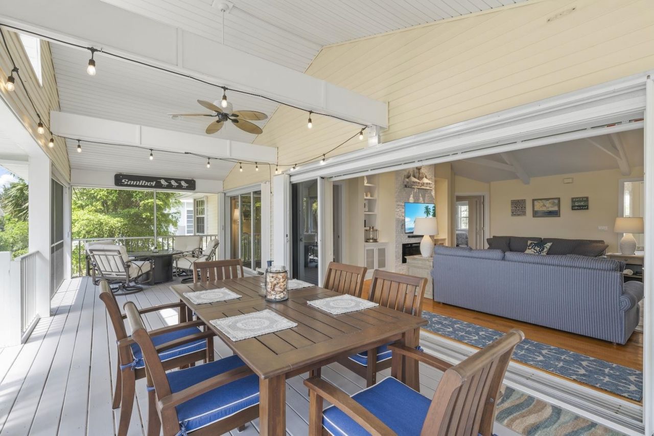 330 E Gulf Dr, Sanibel, FL 33957 Photo