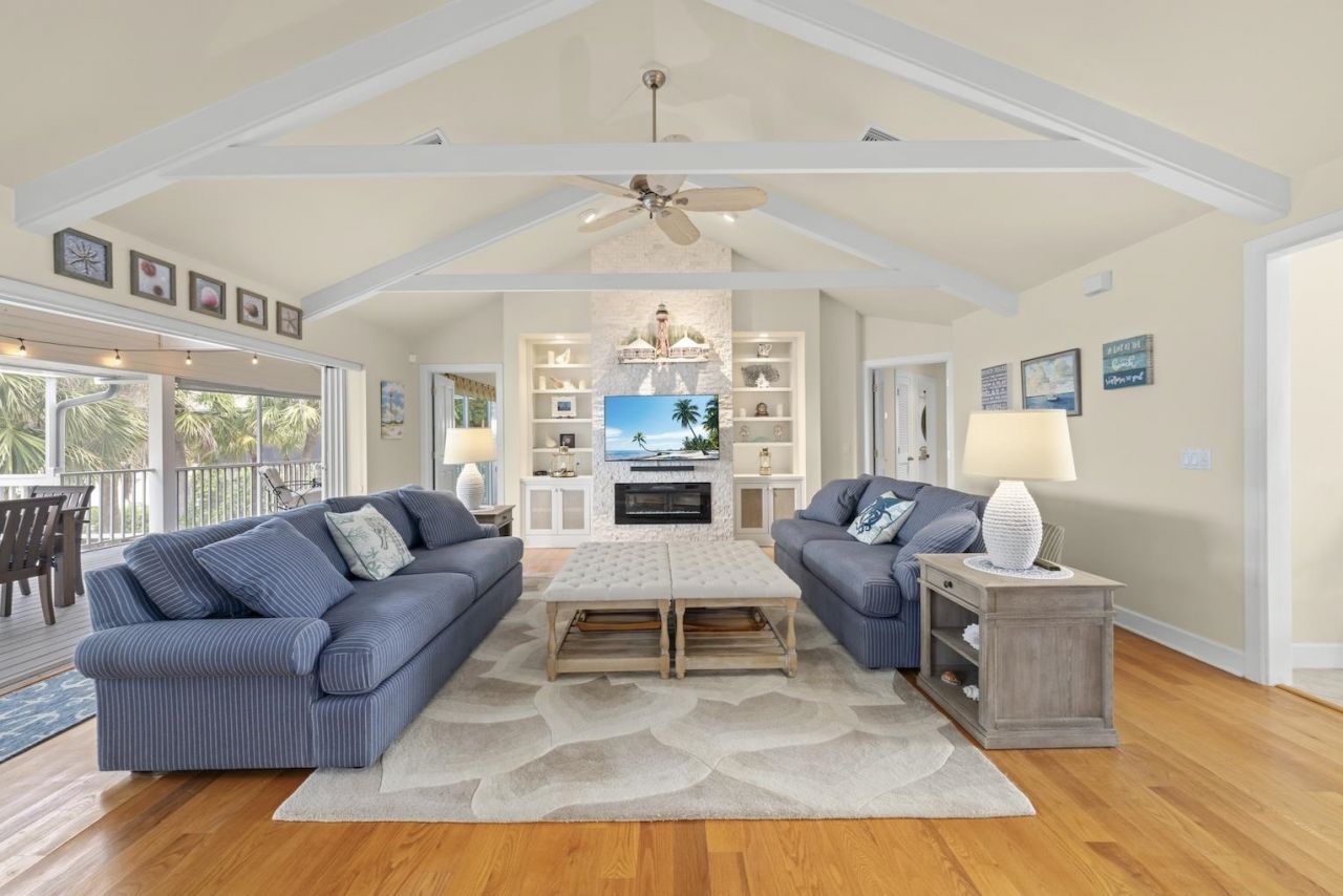 330 E Gulf Dr, Sanibel, FL 33957 Photo