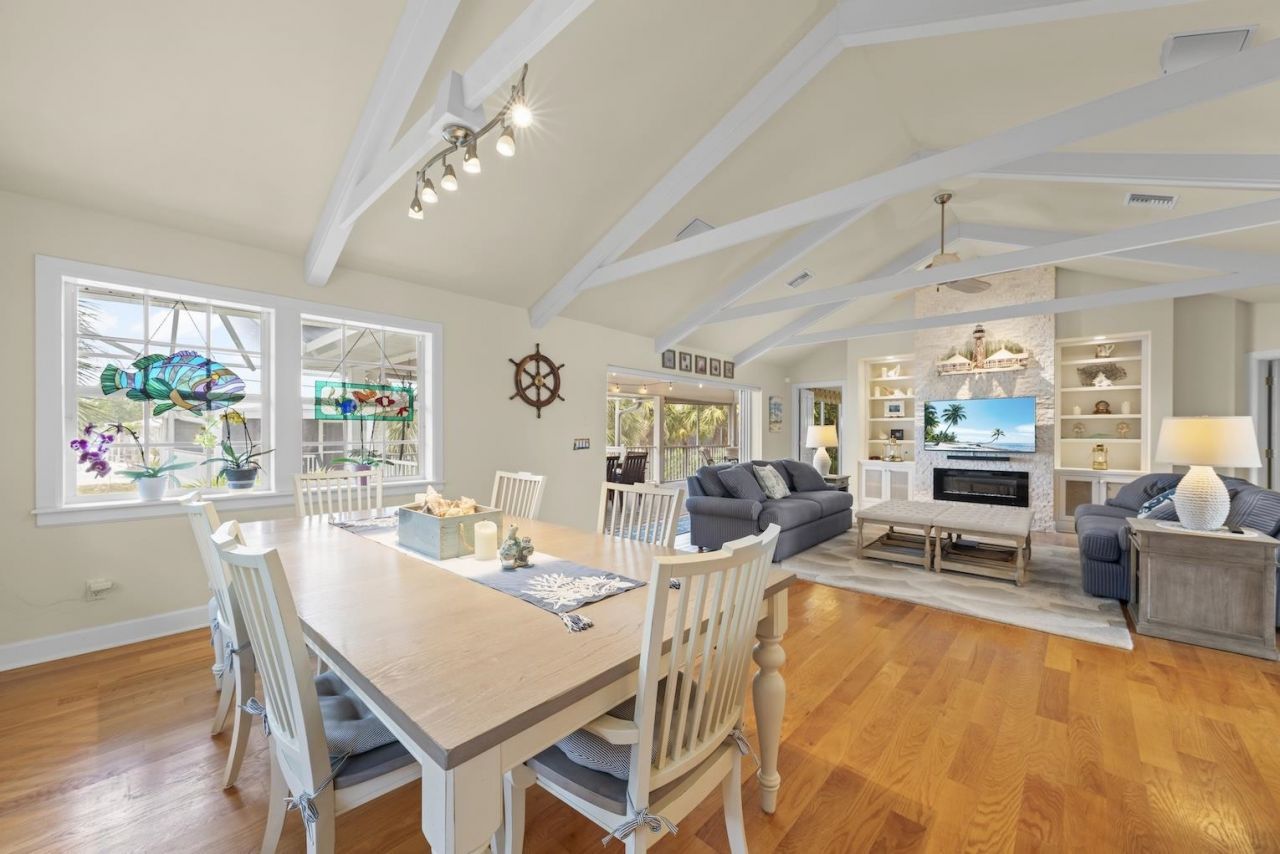 330 E Gulf Dr, Sanibel, FL 33957 Photo