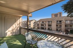 200 Maison Dr. photo 4