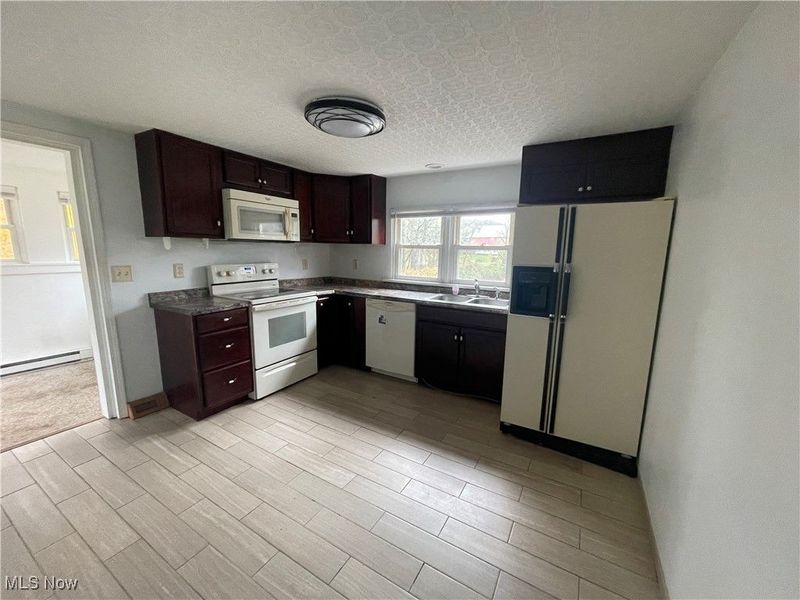 6161 Lily Lane SE, Amsterdam, OH 43903 Photo 5