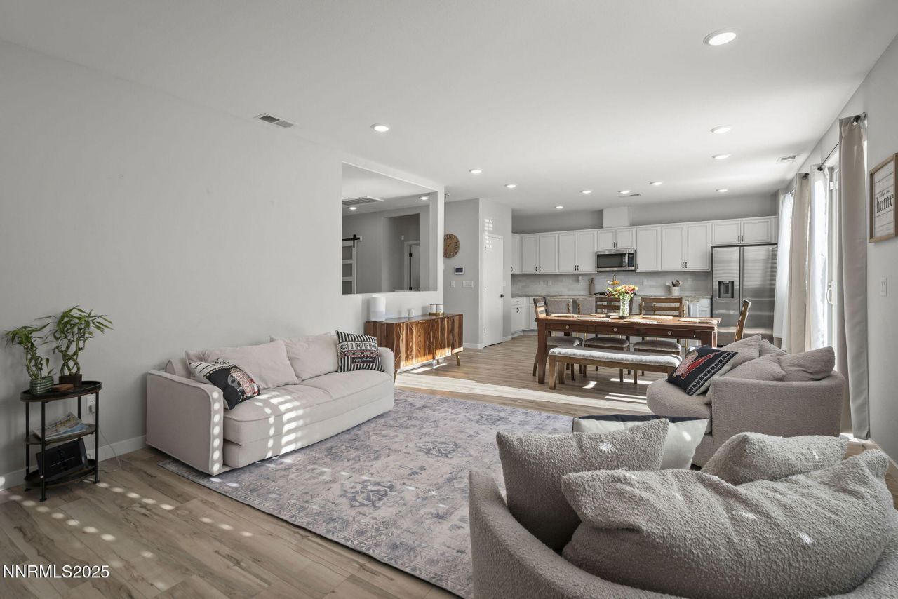 7181 Mustengo Drive, Reno, NV 89506 Photo