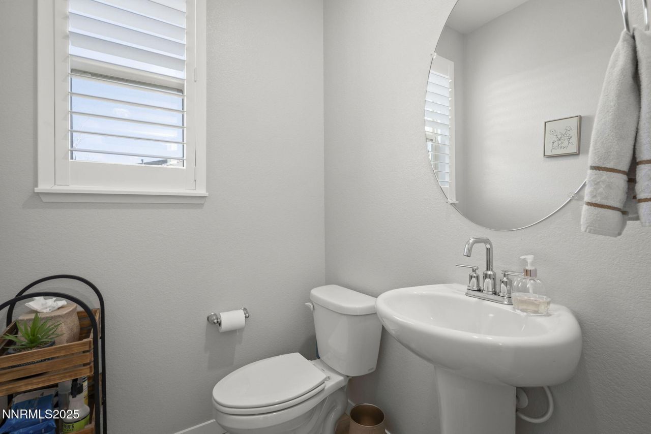 7181 Mustengo Drive, Reno, NV 89506 Photo