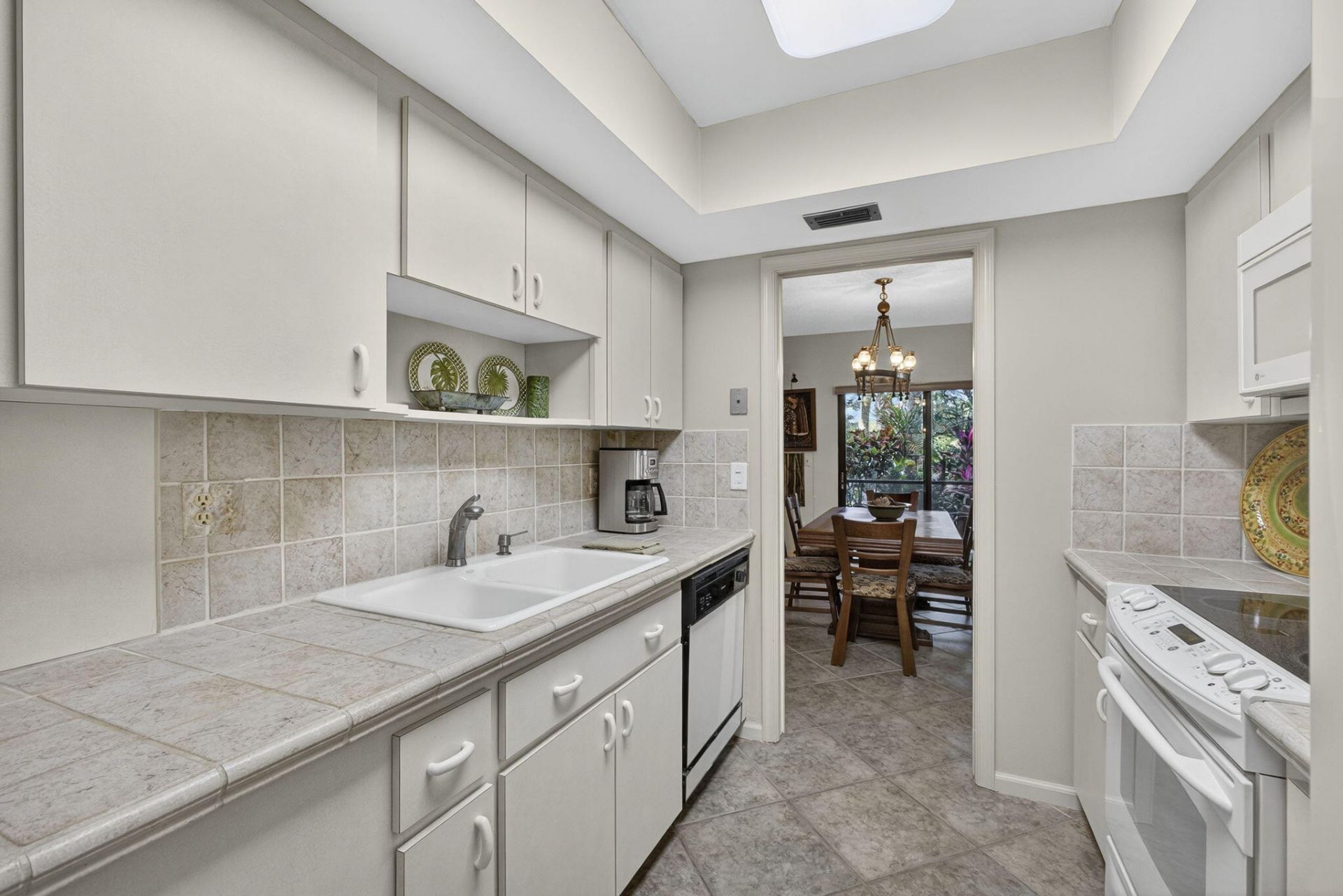 11267 Pond View Drive, Unit B104, Wellington, FL 33414 Photo