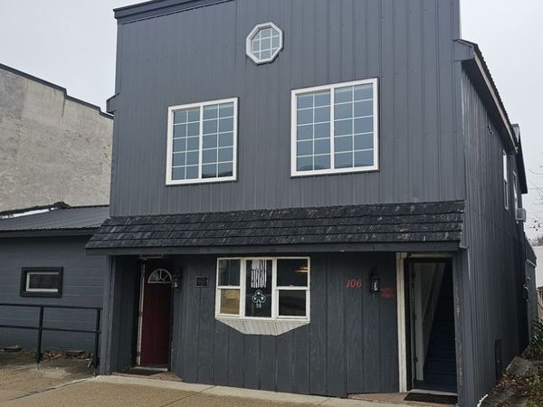 106 Main Street S, Tampico, IL 61283