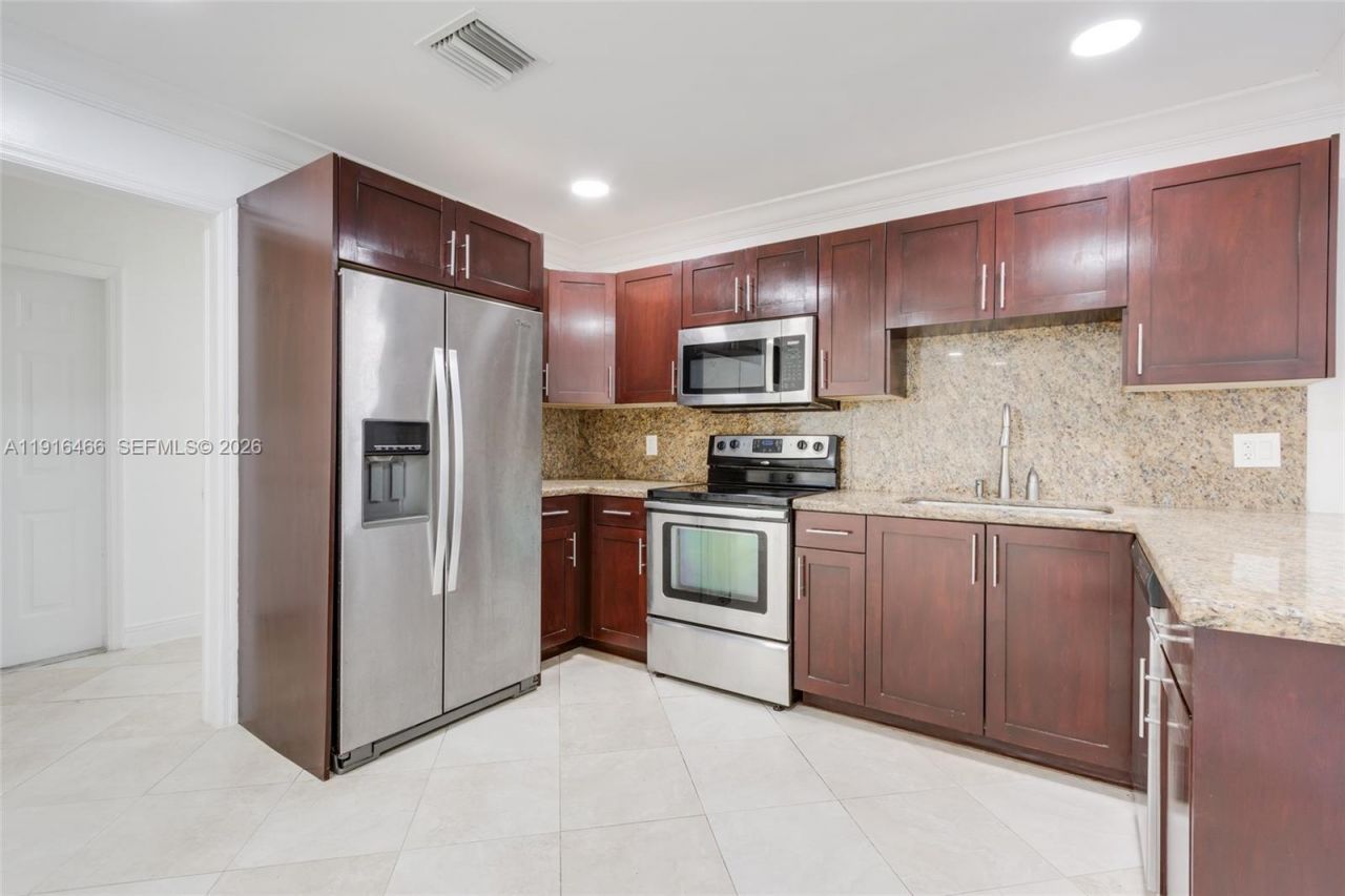 5425 Madison St, Hollywood, FL 33021 Photo