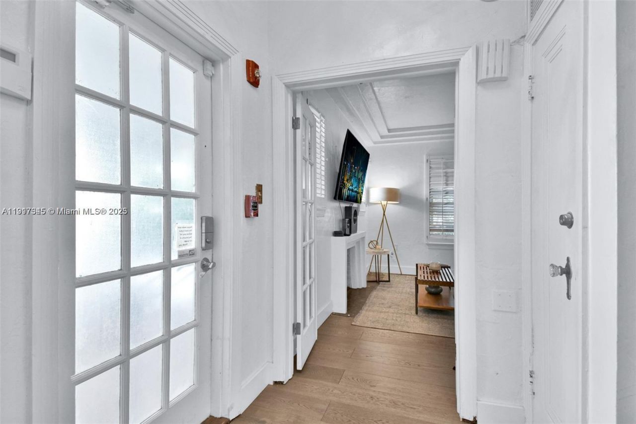 1018 Jefferson Ave, Miami Beach, FL 33139 Photo