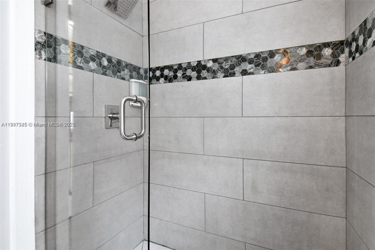 1018 Jefferson Ave, Miami Beach, FL 33139 Photo