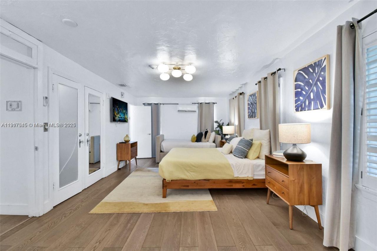 1018 Jefferson Ave, Miami Beach, FL 33139 Photo