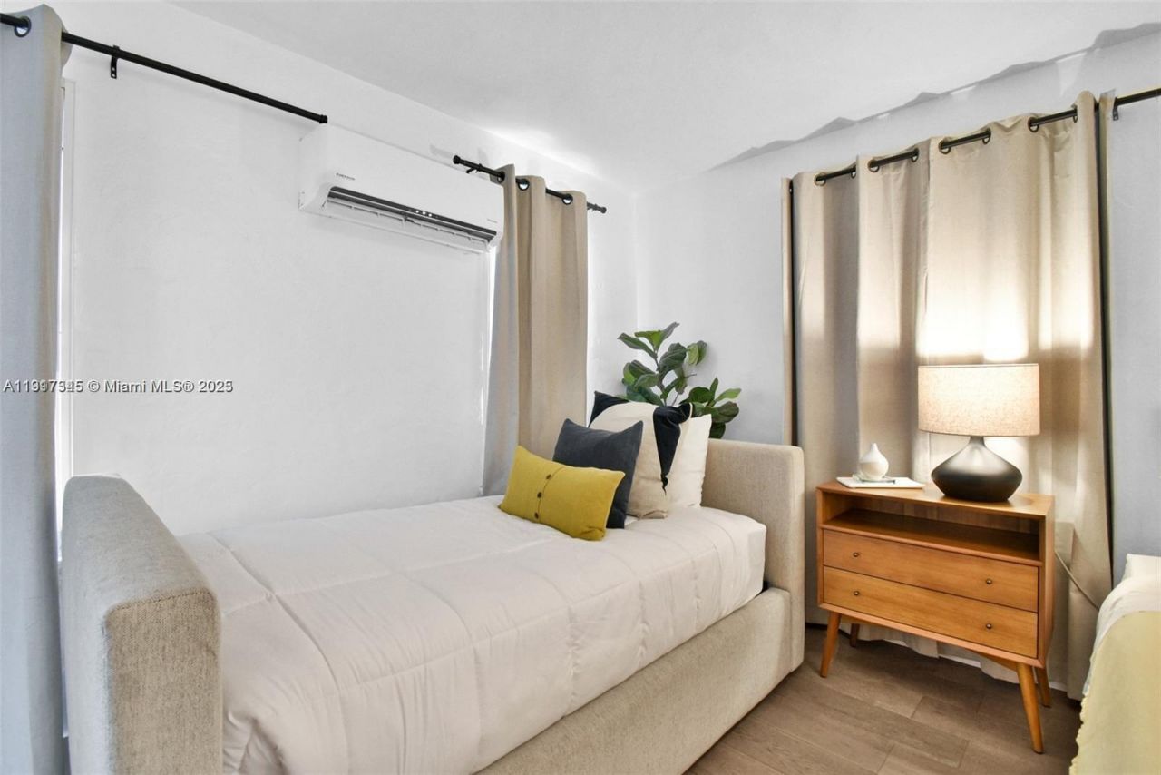 1018 Jefferson Ave, Miami Beach, FL 33139 Photo