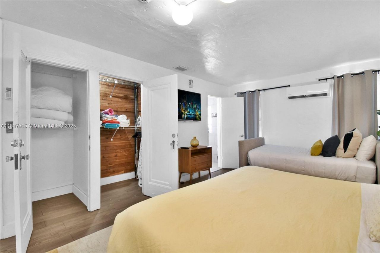 1018 Jefferson Ave, Miami Beach, FL 33139 Photo