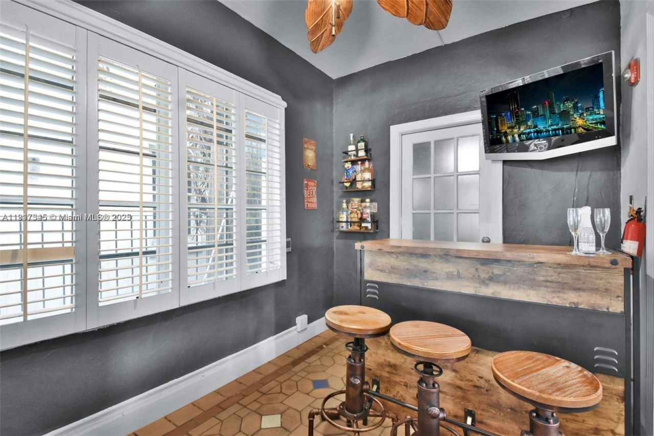 1018 Jefferson Ave, Miami Beach, FL 33139 Photo