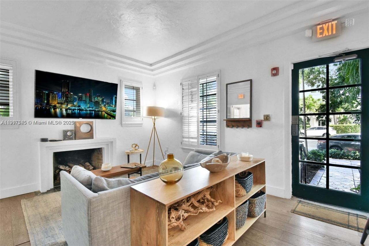 1018 Jefferson Ave, Miami Beach, FL 33139 Photo