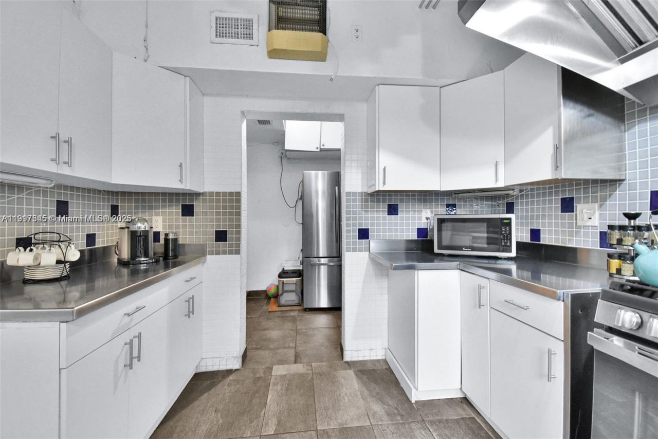 1018 Jefferson Ave, Miami Beach, FL 33139 Photo