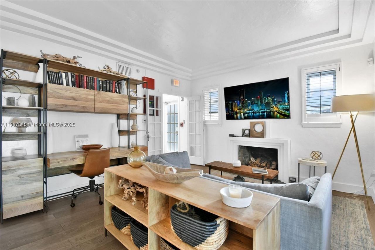 1018 Jefferson Ave, Miami Beach, FL 33139 Photo