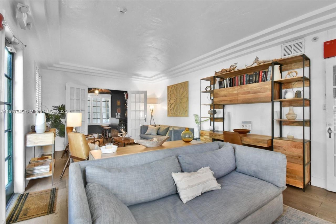 1018 Jefferson Ave, Miami Beach, FL 33139 Photo