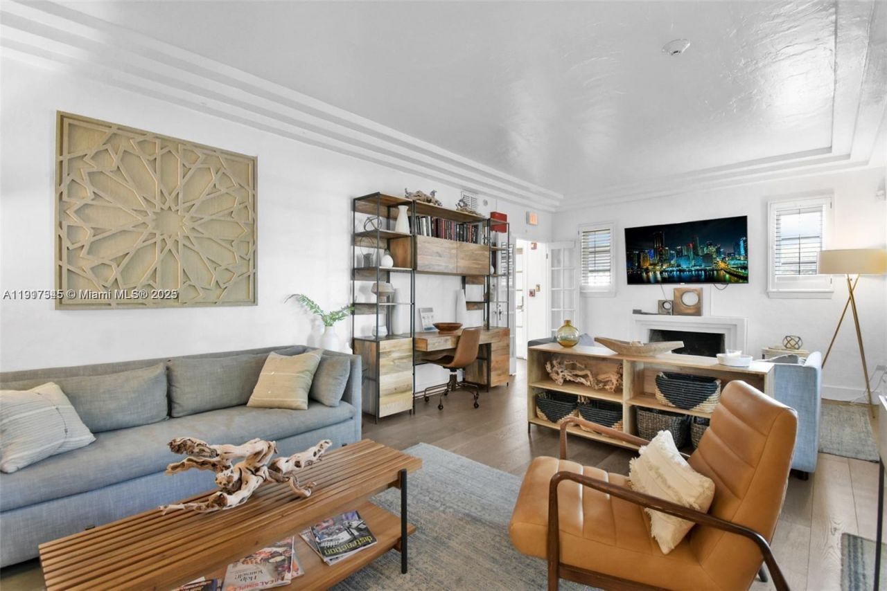 1018 Jefferson Ave, Miami Beach, FL 33139 Photo